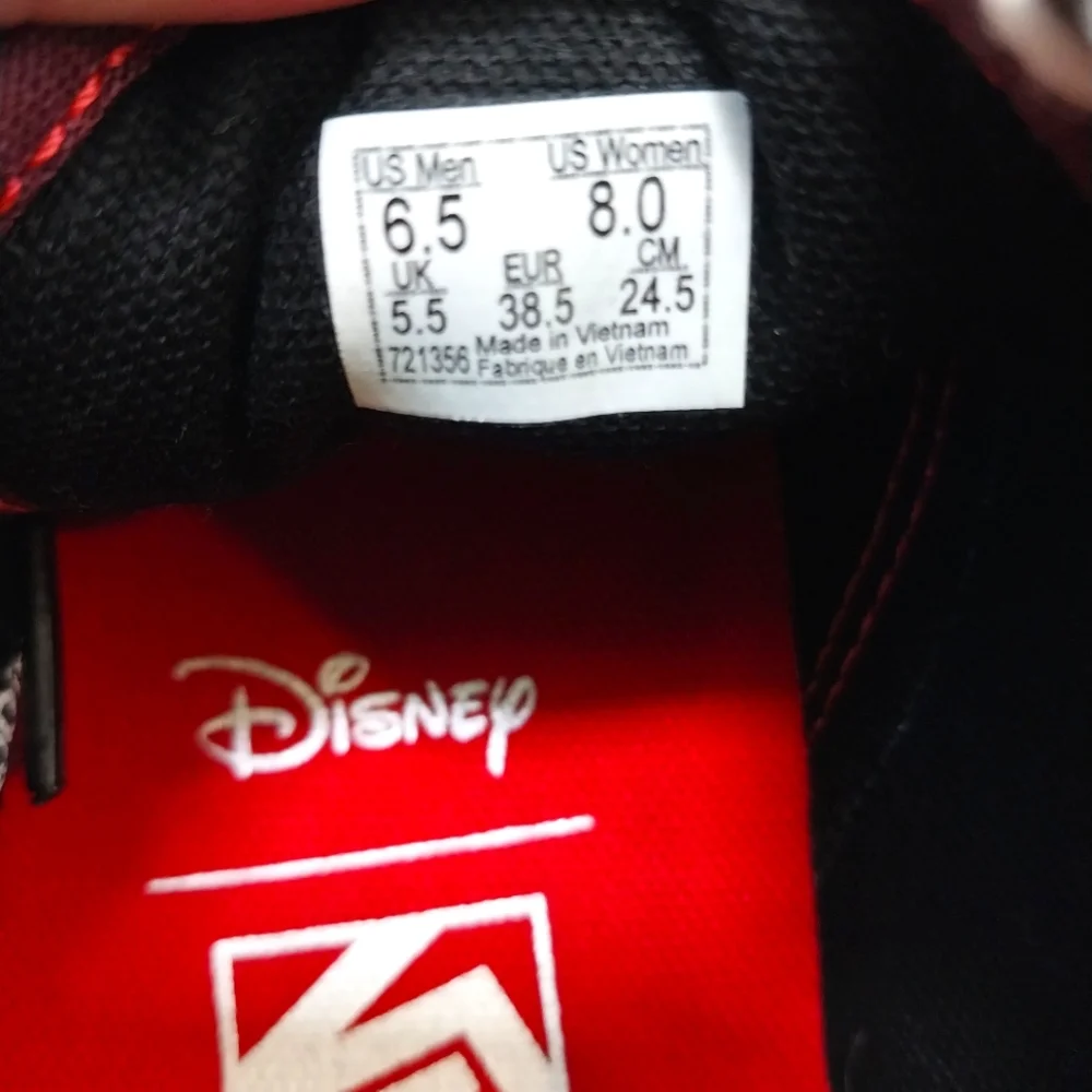 Vans Disney x Old Skool Stackform Poison‎ Apple, Limited Edition, NWT, Size 8